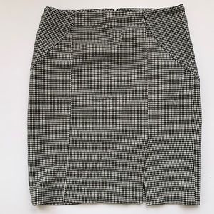 Banana Republic Mini Houndstooth Pencil Skirt